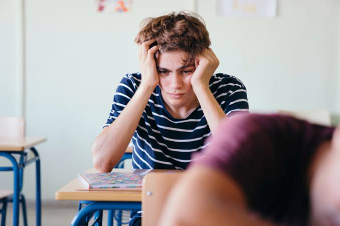 La frustración en la adolescencia - Marta de Marco | Psicóloga Infantil, adolescentes, adultos | Terapia de Parejas | Asesoramiento Familiar Barcelona