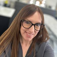 Becky has earned recognition from major brands, not only for her beauty,  but for her hard work, charm, and her personality BECKY FRIEND OF L'Oreal  MAKEUP #RebeccaxLOrealParis #beckysangels ✨🌞