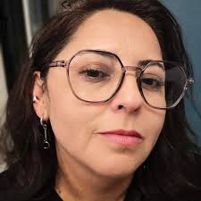 A liner and a lipstick all in one! What's your favorite Mary Kay At Play™  Lip Crayon shade? #mkatplay http://expi.co/020Km