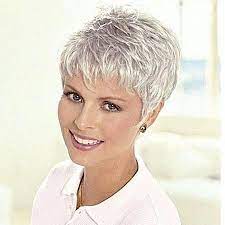 15 Short Hairstyles For Over 50 Fine Hair 2018 Love This Hair Shorthairstylesforwomen Short Hair Styles Pixie Short Hair Older Women Short Grey Hair