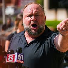 Alex Jones Might Be Making a Comeback