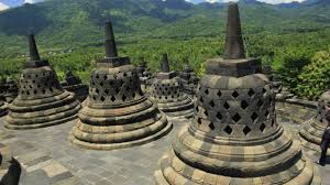 Candi umbul dikelola oleh dinas pariwisata kabupaten magelang dengan harga tiket masuk yang terjangkau. Harga Tiket Masuk Candi Borobudur S D Desember 2021