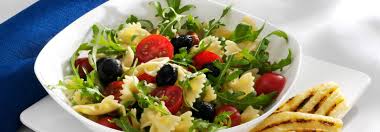 Pin Von Liesel Uihlein Auf Essen Und Trinken Nudelsalat Gegrillte Hahnchenspiesse Salat