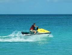 Wie viel kostet jetski fahren? Jetski Fahren So Klappt S Mit Dem Freizeitspass