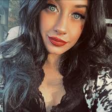 Couples boudoir photographer in Findlay?