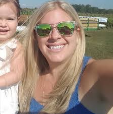 Alyssa Hanselman's Instagram, Twitter & Facebook