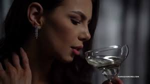 KARA DIAMOND-BIJUTERII UNICE CU DIAMANTE