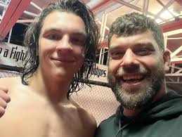 Great to be back with the boys. Missed you guys! ##apex #muaythai #team  #mma #family #morningtraining @coachgregb @holzgangphilip @mehana_yahia  @gabrieldrexeler