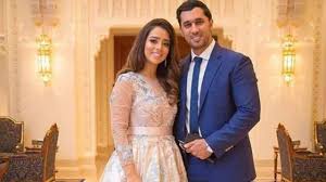 واكتشف موهبتها والدها الملحن أحمد فتحي الذي قام. Ø§Ù„ÙÙ†Ø§Ù†Ø© Ø§Ù„ÙŠÙ…Ù†ÙŠØ© Ø¨Ù„Ù‚ÙŠØ³ ÙØªØ­ÙŠ ØªØ­Ø³Ù… Ø§Ù„Ø¬Ø¯Ù„ Ø¨Ø´Ø£Ù† Ø£ØºÙ†ÙŠØªÙ‡Ø§ Ø§Ù„Ù…Ø«ÙŠØ±Ø© Ø³Ù…Ø¹Øª Ø£ØºÙ†ÙŠØ© Ø§Ù†ØªÙ‡Ù‰ Ø£Ù†Ø§ ÙˆØ²ÙˆØ¬ÙŠ