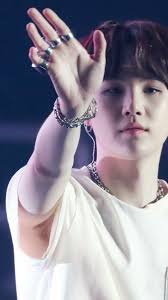 Pin Oleh Bangtan Boys Di Suga Bts Suami Pacar Pria Pria