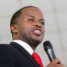 So we traded James Johnson/ Jim Real for William Adderley ey? This everyday  complaining about nothing and constant pushing of PLP rhetoric is annoying  asf! FYI cronies... election is years away!!! Give