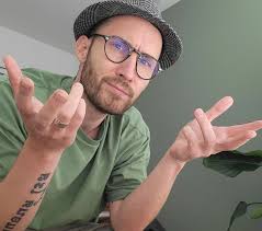 How to avoid ChatGPT-prompted LinkedIn post