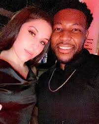 Andrea Bratcher's Instagram, Twitter & Facebook