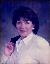 Nicole Converse's Instagram, Twitter & Facebook