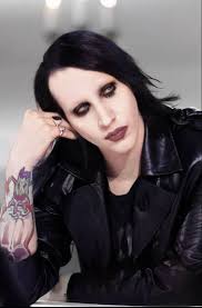 Mandi Perry (fluffymandi)