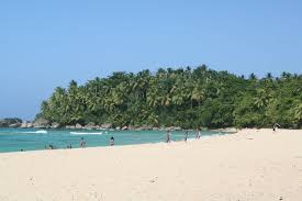 Su superficie es de 7.473 km² y tiene una población de 95.500 habitantes (censo de 2005). Rio San Juan Dominican Republic