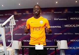 Jakarta vs everybody film yang mengangkat lika liku ibukota showbiz liputan6 com. Arret Sur Images Galatasaray Papa Alioune Ndiaye A Passe Sa Visite Medicale Afriquemidi Com