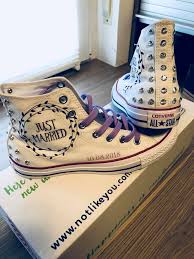 Customized Wedding Converse Chucks By Notlikeyou Justmarried Converse Hochzeit Hochzeit Planen Hochzeitsinspirationen