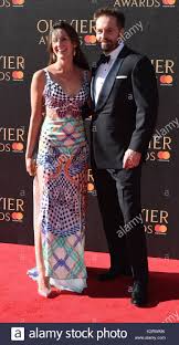 Με βυζαντινή μεγαλοπρέπεια και λαμπρότητα, με την συμμετοχή κλήρου και λαού. Foto Muss Gutgeschrieben C Alpha Presse 079965 09 04 2017 Alfie Boe Und Frau Sara Olivier Awards 2017 In Der Royal Albert Hall In London Stockfotografie Alamy