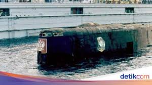Selamat menjalankan ibadah puasa bagi semua yang menjalankan, perbanyak doa di bulan ini karena bulan ini adalah bulan yang terbaik. Melihat Lagi Pengangkatan Kapal Selam Kursk Yang Tenggelam Tahun 2000