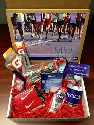A Gift For Runners A Diy Creative Box Full Of Running Goodies Encourage Them To Run The Extra Mile We D Running Gifts Gifts For Runners Cross Country Gift
