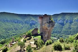 Les 12 Choses Incontournables A Faire Dans Le Parc Naturel Regional Des Grands Causses En 2020 Parc Naturel Regional Parc Naturel Parc