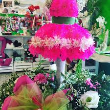 Manichino Fiori Compleanno Ragazza Con La Passione Per La Moda Magia Verde Compleanno Ragazza Moda Fiori