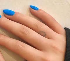 Lee soojin (the god of high school) (17) baek seungcheol (16) G I Dle Soojin S 8 Dainty Tattoos Will Inspire You To Finally Get One Koreaboo