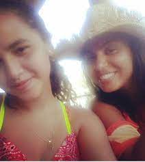 حركات خادشه للحياء من نسرين امين تجاة محمد رمضان من فيلم احكى يا شهرزاد. Ù…ÙØ§Ø¬Ø£Ø© Ø¨Ø§Ù„ØµÙˆØ± 3 Ù†Ø¬Ù…Ø§Øª ØªØ®ÙÙŠÙ† Ø£Ù…ÙˆÙ…ØªÙ‡Ù† Ø¹ÙŠÙ†