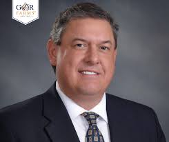 Steven Shuman is the General Manager and VP of Sales. He joined G&R Farms  in 2016 and has been vital in growing relationships with customers and  finding ways to increase purchasing. He