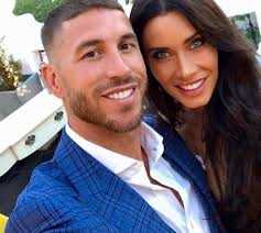 An institutional act of tribute and farewell to our captain sergio ramos . Agora Vai Sergio Ramos Capitao Do Real Madrid E Pilar Rubio Estao Noivos Mundo Flash