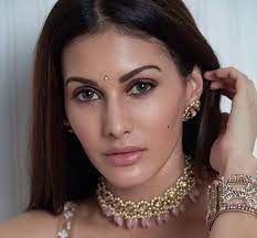Like * coomment * share subscribe channel for daily dose of entertainment. Amyra Dastur Height Weight Age Boyfriend Biography Family Affairs