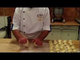 La Recette Des Bunyettes Catalanes Recette Recette Catalane Recette Traditionnelle