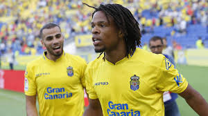 Create your own fifa 21 ultimate team squad with our squad builder and find player stats using our player database. Las Palmas Pair Remy And Tannane Involved In Punch Up As Com
