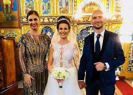 See full list on ro.wikipedia.org Video Anamaria Prodan A Cununat O NouÄƒ Pereche De Fini LaurenÅ£iu Reghecampf Nu I A Fost AlÄƒturi Spynews Ro