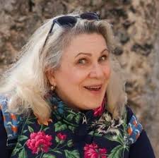 Looking for some resources. I am a dual American/Italian citizen that  gained my citizenship about 10 years ago under the old rules. I have never  lived in Italy but have been there