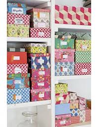 Chez Les Createurs De Petit Pan Visite D Une Maison Enchantee Elle Decoration Diy Deco Rangement Salles De Couture Coin Atelier