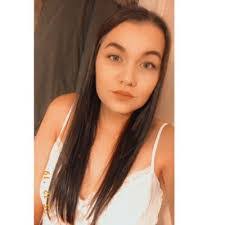 Emily Shuler's Instagram, Twitter & Facebook