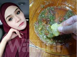 Resep sambal goreng bawang terasi. Sedapnya Pisang Goreng Penyet Cicah Sambal Tomato Atas Permintaan Si Cantik Ini Kongsi Resepi Tradisi Orang Bugis Mingguan Wanita