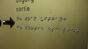 Das ist wie ein alphabet, nur in blindenschrift. Jubilaum Der Blindenschrift Buchstaben Streicheln