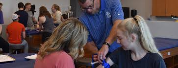 Students at the best sports medicine colleges study theory and practice, develop research skills, and take part in experiential learning activities to develop comprehensive knowledge. Kinesiology Major With A Sports Medicine Concentration B S