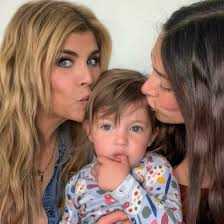 Grandmas are like moms with extra frosting” #minime #lolalove @beba_rod  @mamiissuesthepod