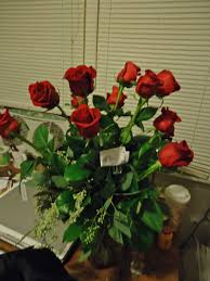 Do you think flowers are more feminine? A Few Months Into Our Relationship I Told My Boyfriend That No Boy Had Ever Given Me Flowers That Year For Vale Dozen Red Roses Romantic Date Ideas Red Roses