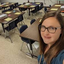 Keri Kachmar White (@KeriKach)