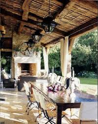 Come Arredare La Veranda In Stile Provenzale Case Francesi Decorazioni Esterne Arredamento Veranda Cortile