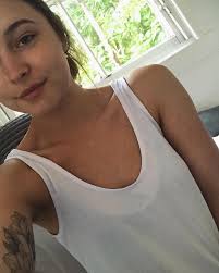 Ivy Barrett (@ivy.sky) • Instagram photos and videos