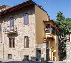 Al piano superiore troviamo la terrazza con una meravigliosa vista mare. Case Vacanze Liguria Da 27 Appartamenti Hundredrooms