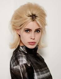 تتناسب العديد من تسريحات الشعر مع الوجه المستطيل، فهو يظهر أطول من أشكال الوجوه الأخرى، لذلك على القصة أن تكون مرتبة ودقيقة تحافظ على شعر منخفض بالجيل الخاص للشعر. ØªØ³Ø±ÙŠØ­Ø§Øª Ø°ÙƒÙŠØ© ØªØ®ÙÙŠ Ø¹ÙŠÙˆØ¨ Ø§Ù„Ø´Ø¹Ø± Ø§Ù„Ø®ÙÙŠÙ Ù…Ø¬Ù„Ø© Ø³ÙŠØ¯ØªÙŠ