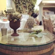 Pin Von Fass Schmiede Auf Weinfass Deko Garten Hochzeit Weinfass Deko Weinfass Weinfass Tisch
