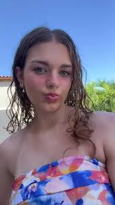 keira.lynch._ (@keira.lynch._)